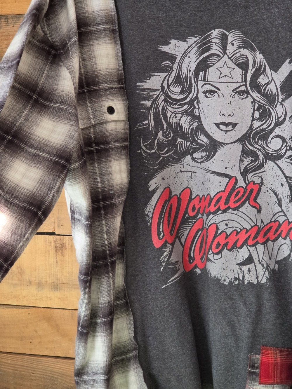 Upcycled Wonder Woman Graphic T-shirt . - Picture 7 of 7